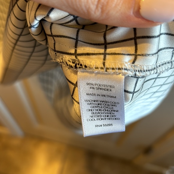 Express Top ⭐️ - Picture 3 of 4